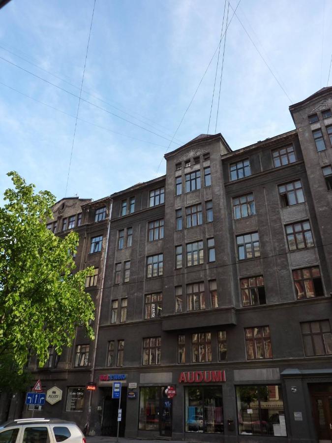 Sunny 1 Bedroom Apartment In Centre Of Riga Exterior photo